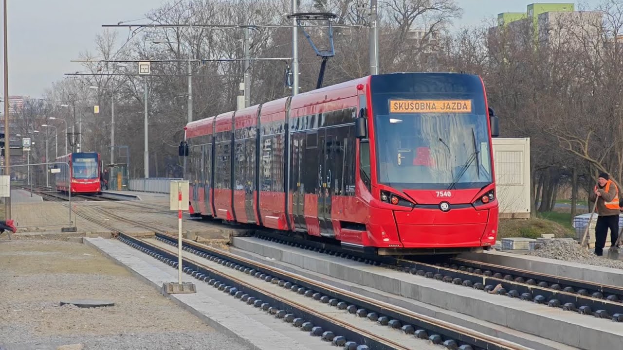 Testovacia jazda na novej trati Petržalskej električky. Jungmannova - Janíkov dvor (18.12.2024)