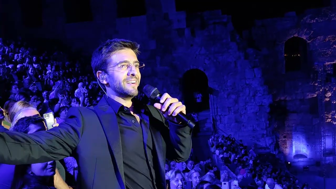 Il Volo Athens concert Herod Atticus Odeon 25.9. Here's to you  Piero Barone goes up to the audience