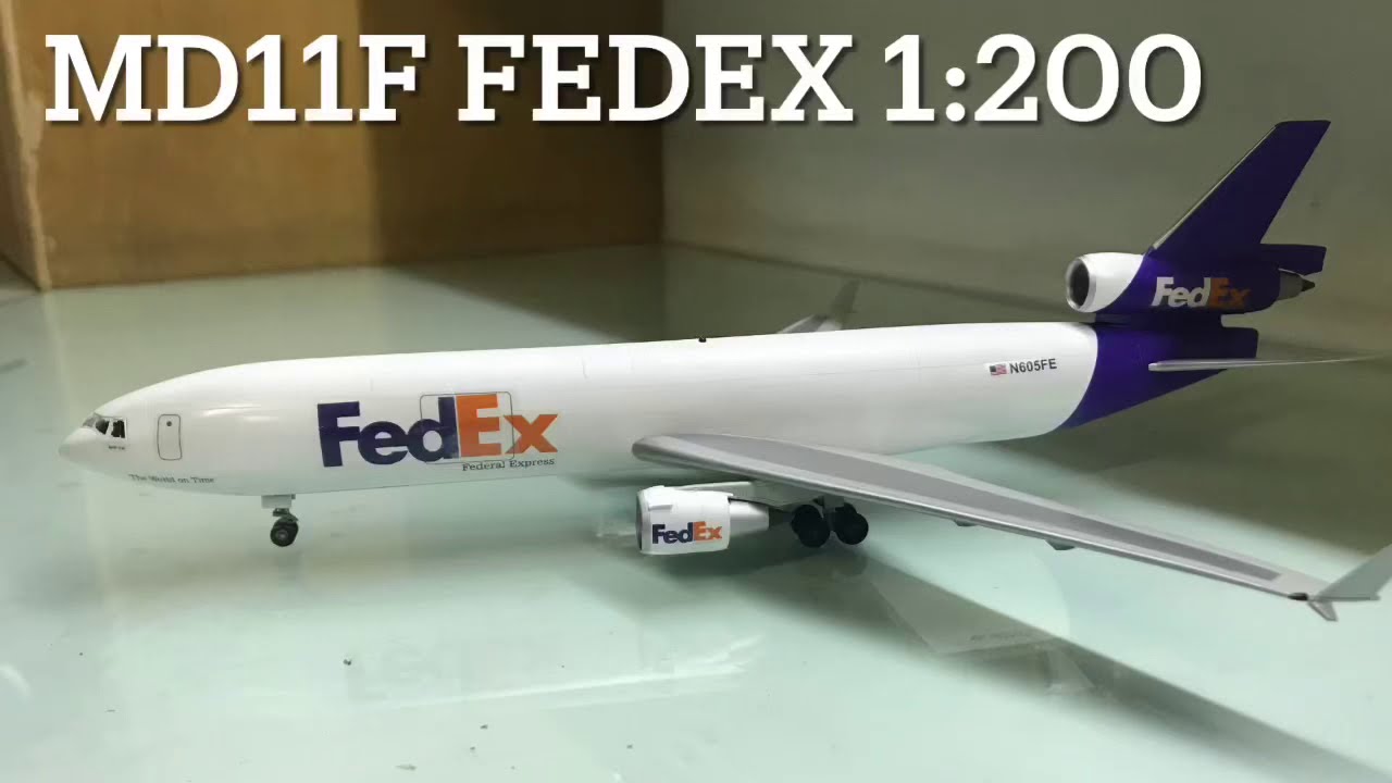 FedEx MD11F model scale  1:200 Hasegawa