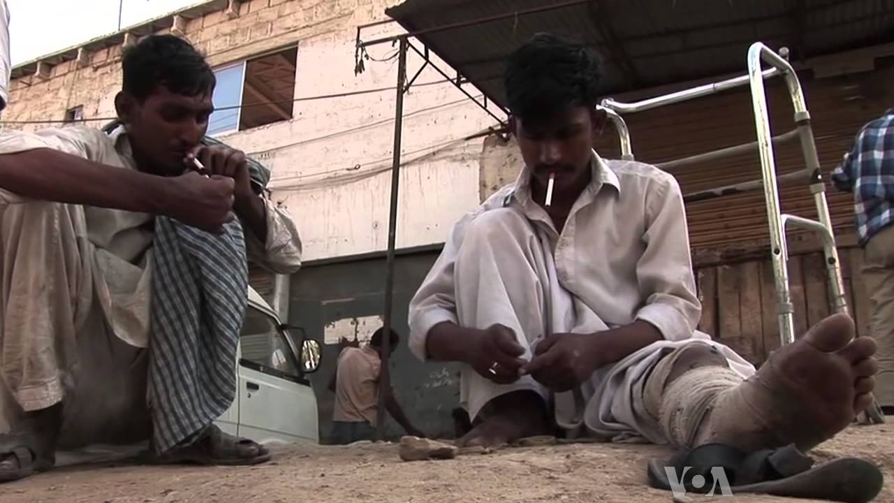 More Afghan Opium May Mean More Pakistani Addicts