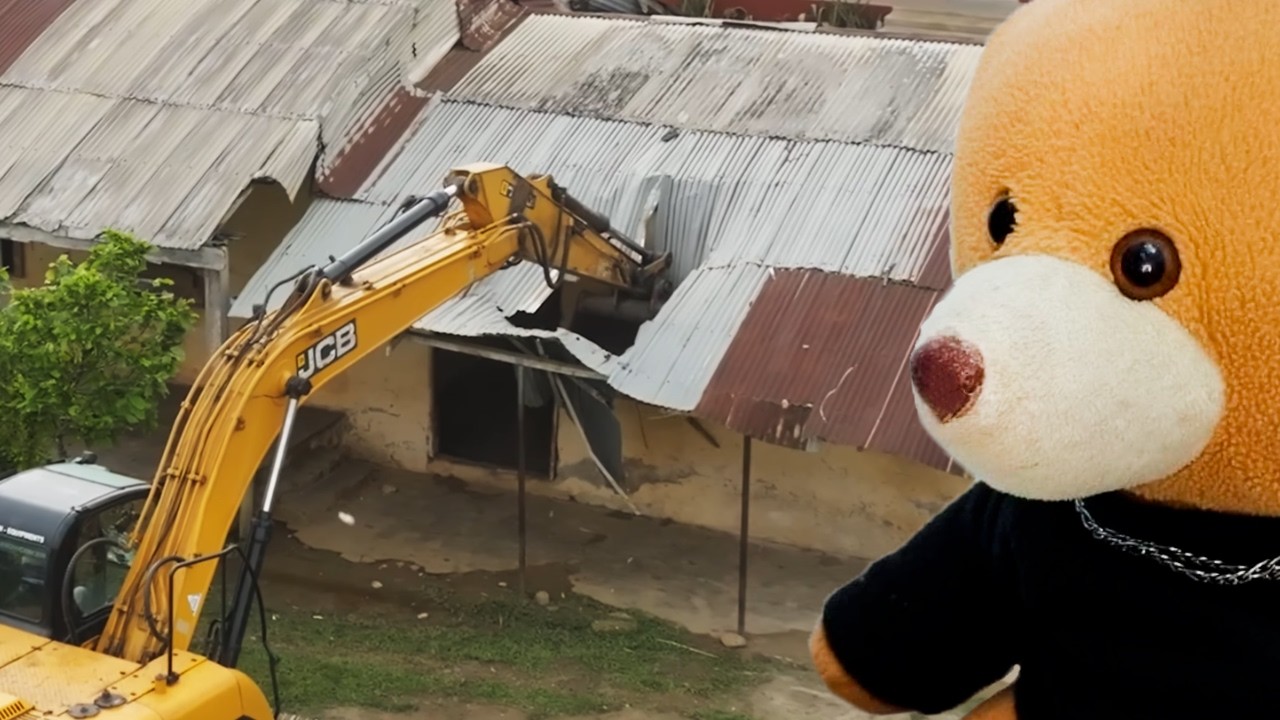 EU CONSTRUÍ 10 ESCOLAS AO REDOR DO MUNDO! React