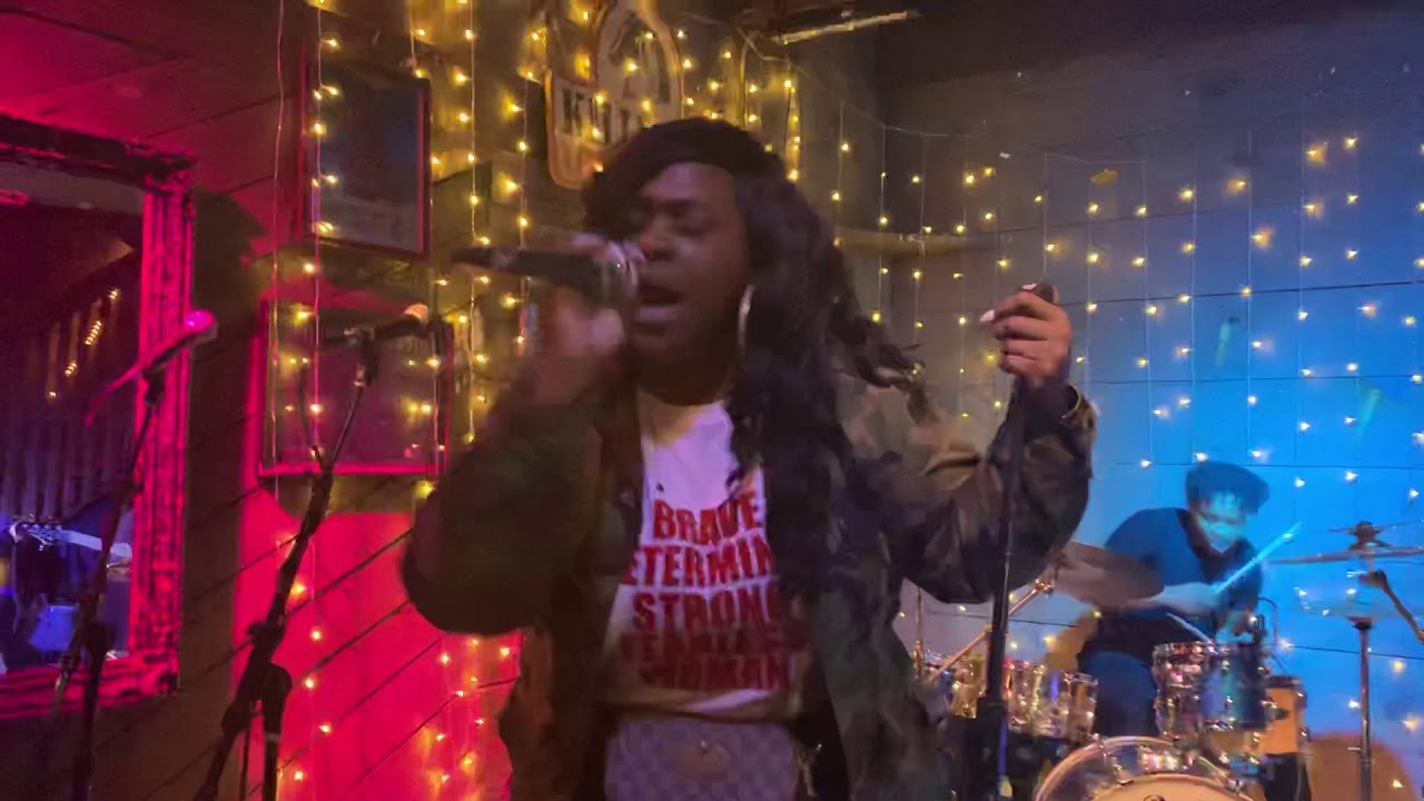 Dee Dee Jones covers Need You Bad by Jazmine Sullivan