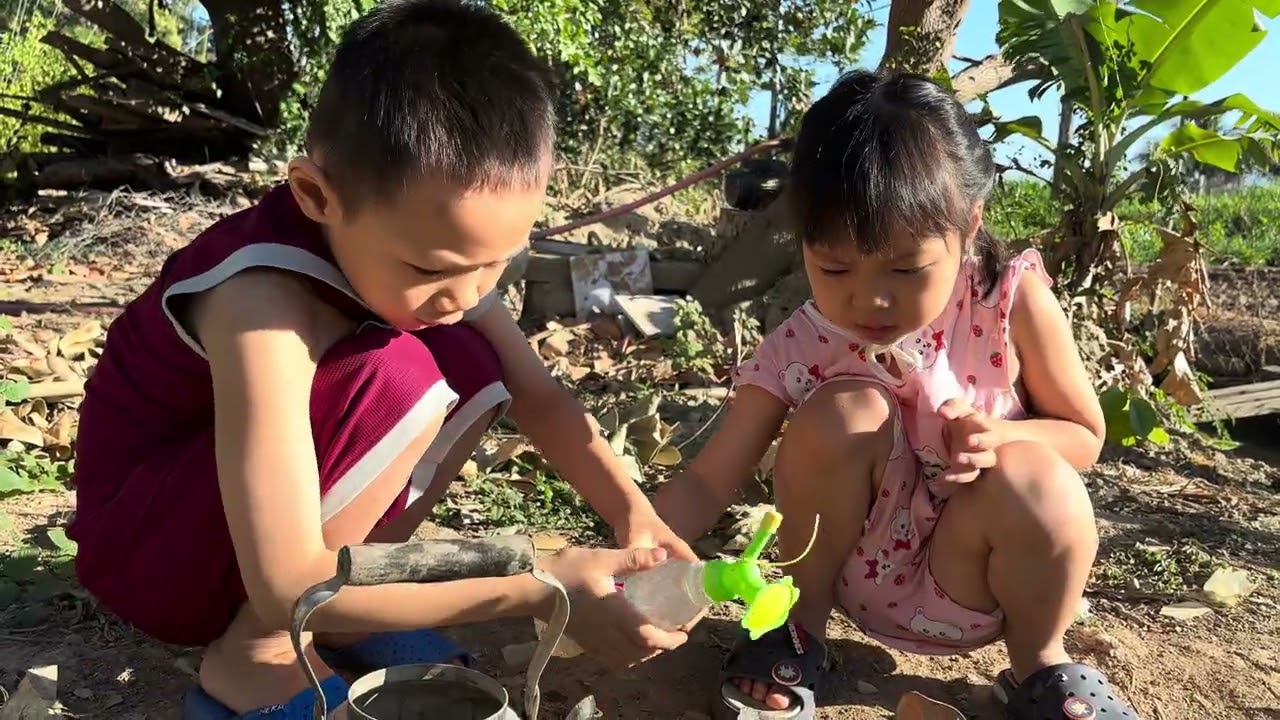 Sang và Bunny Tập Trồng Và Chăm Sóc Cây