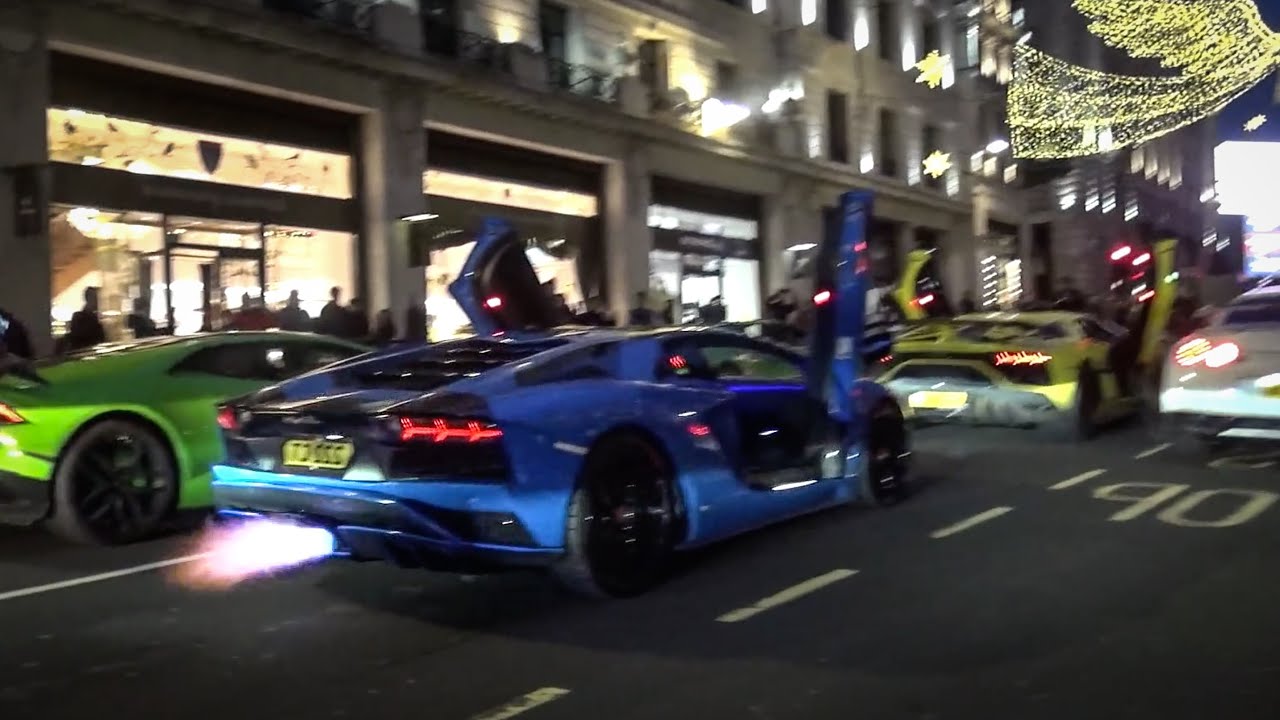 30+ Supercars SHUT DOWN Piccadilly: FLAMES, Police and crazy sounds