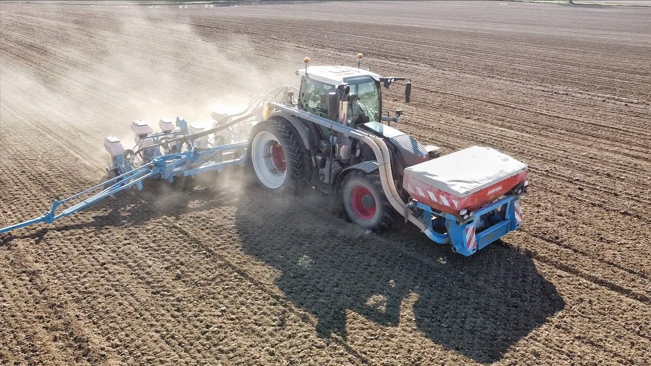 ⚫FENDT 724 BLACK aux SEMIS de MAÏS | MONOSEM 12 Rangs Porté 🌽- ETA NAAS
