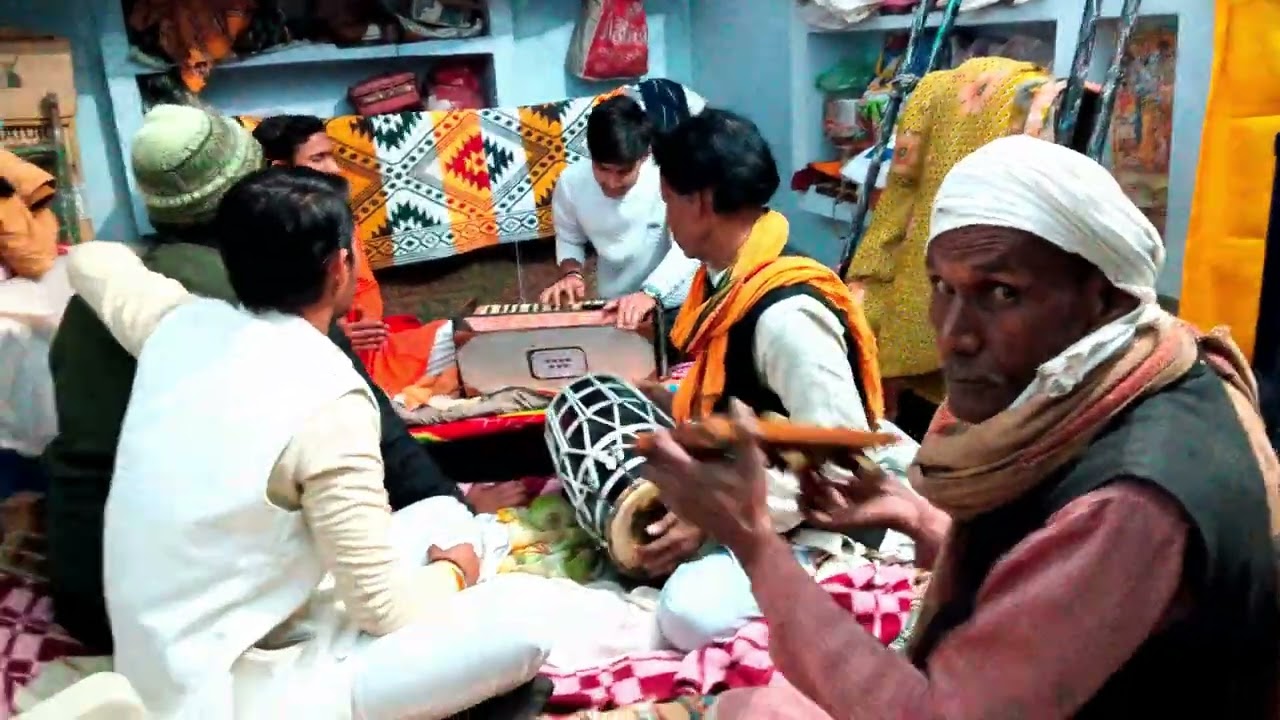 कजरा वाले नैना प्यारे लगे ...मैया रानी के सुंदर भजन...