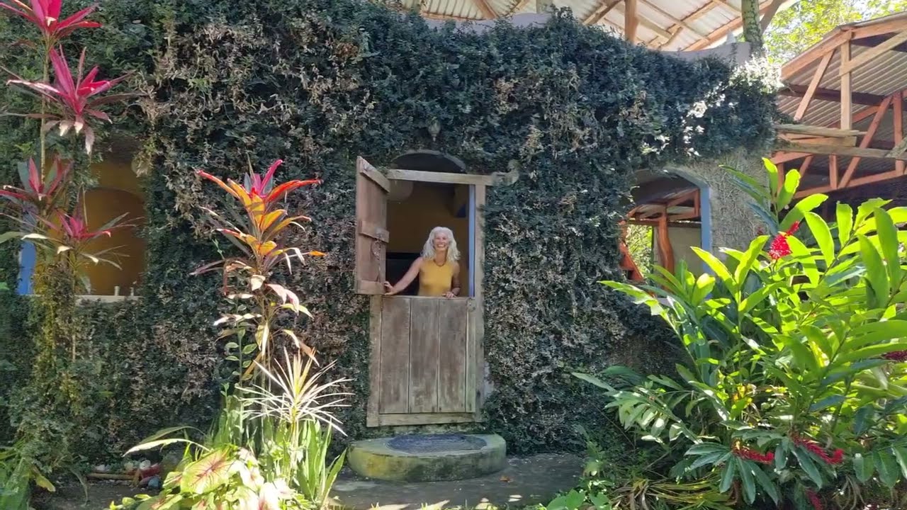SOLD - Self-Sustainable Off-Grid Home in Valle de Estrella, Costa Rica