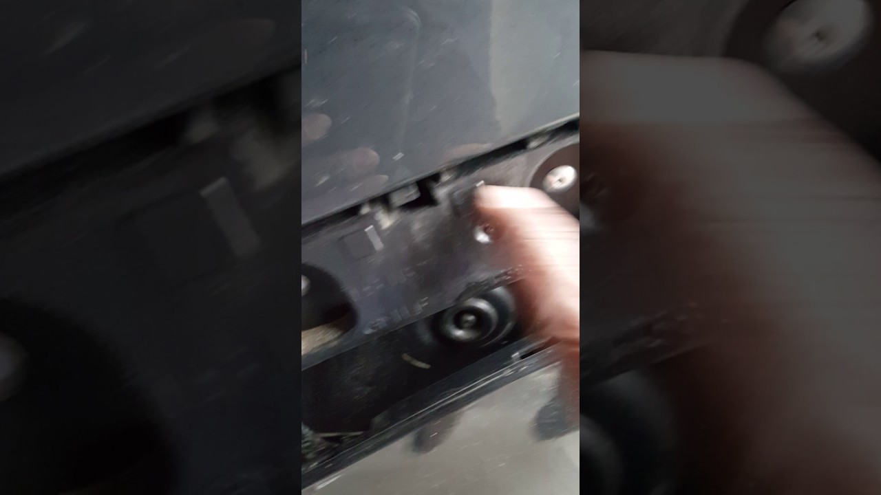 Change 2015 Chevy Impala Tail Light pt2