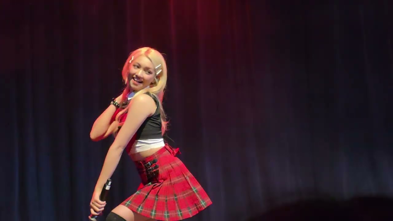 UNIS (유니스) - Paint The Town Red (Doja Cat) Live in Washington, DC - UNIS 1st World Tour Ever Last