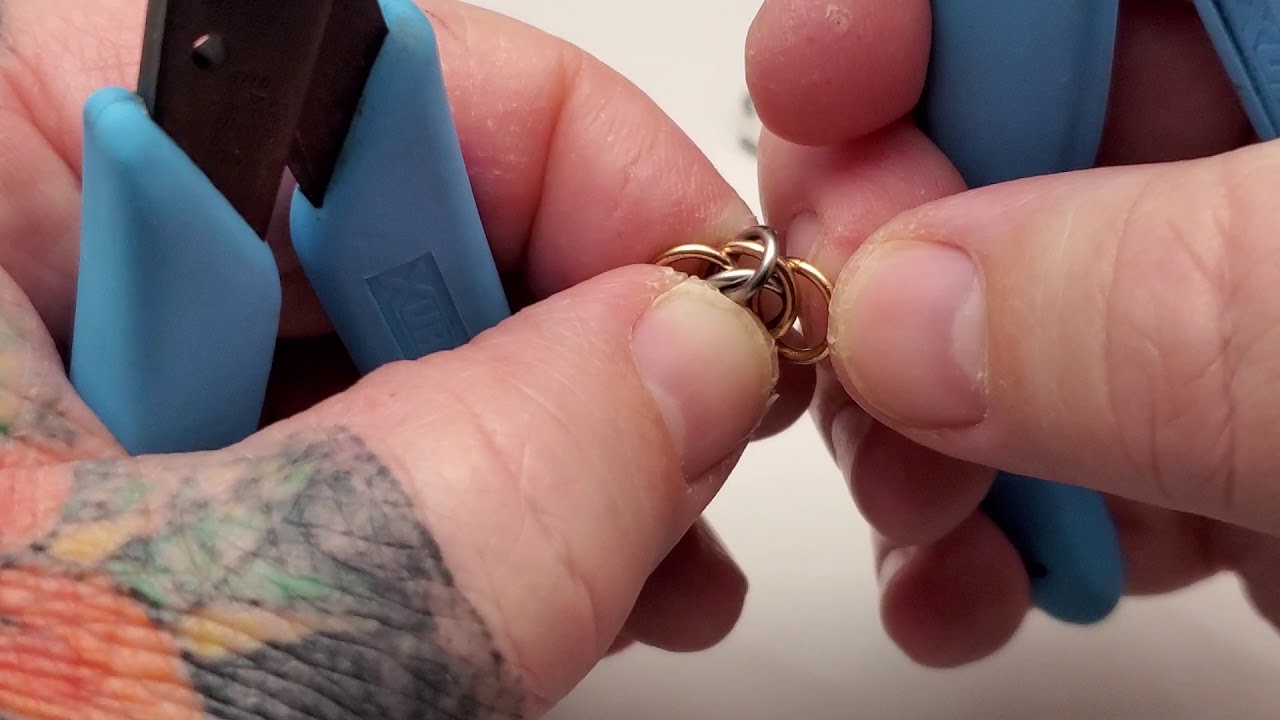 Chainmaille Tips, Tricks, & Ring Flips  -  Starting Half Persian 4 in 1