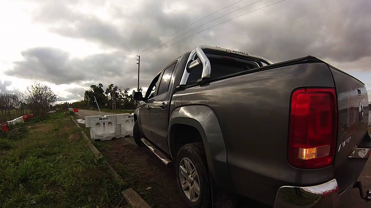 Estacionando Amarok