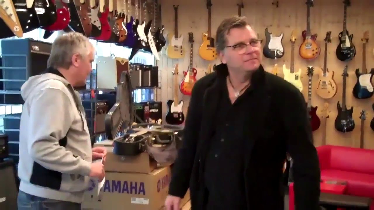 Maschinchen Buntes News 23 04 2012   30 04 2012 Zu Besuch in Earnys Musikladen Witten