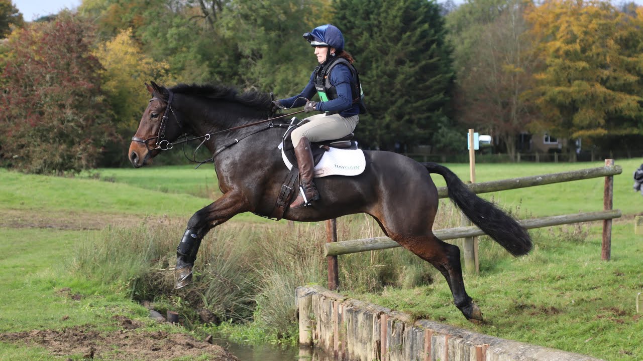 Cotswold Novice Team Chase 28/10/23 - Equireel