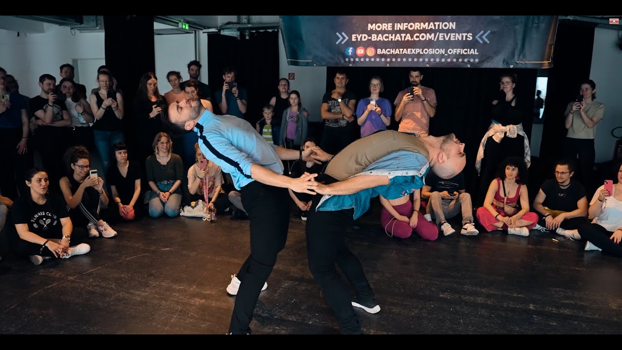 Felipe y Tiago Bachata Rolerotation | Romantic Bachata Dance | Two men dancing