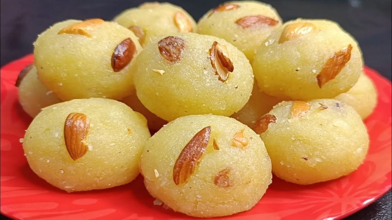 ಈ ರೀತಿ ರುಚಿಯಾದ ರವೆ ಉಂಡೆ ಮಾಡಿ ತಿಂದ್ರೆ ಬಾಯಲ್ಲಿ ಬೆಣ್ಣೆತರ ಕರಗಿ ಹೋಗುತ್ತೆ / Rave Unde / Rava Laddu Recipe