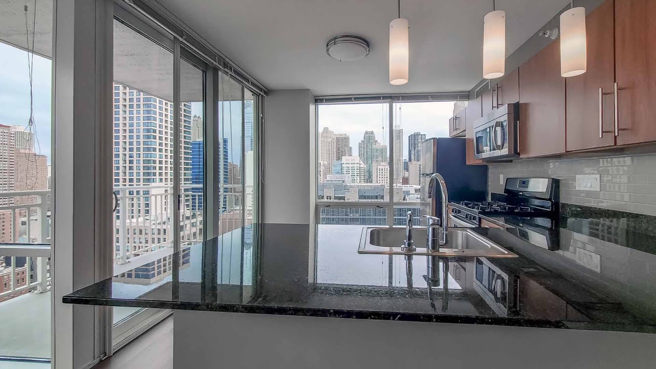 A River North 2-bedroom, 2-bath #1802 at the stylish Flair Tower