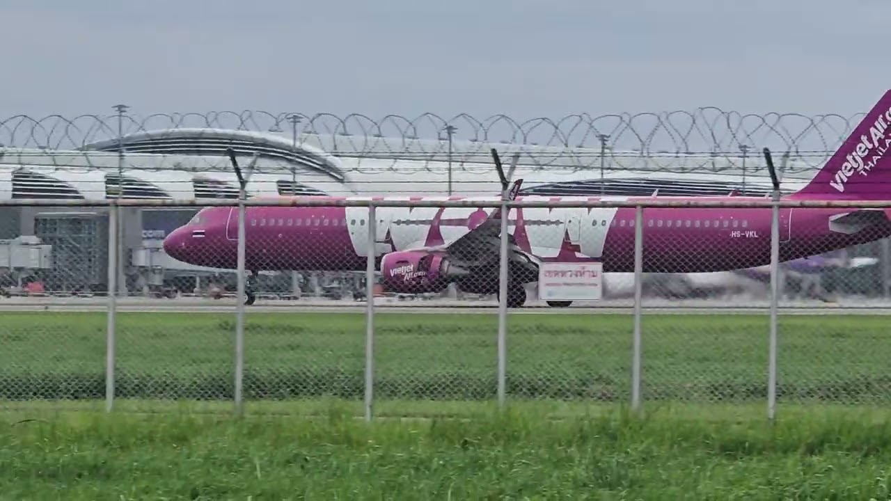 Best Landing at Suvarnbhumi Airport,Bangkok Thailand #thailand #aviation #airport #landing #ytvideos