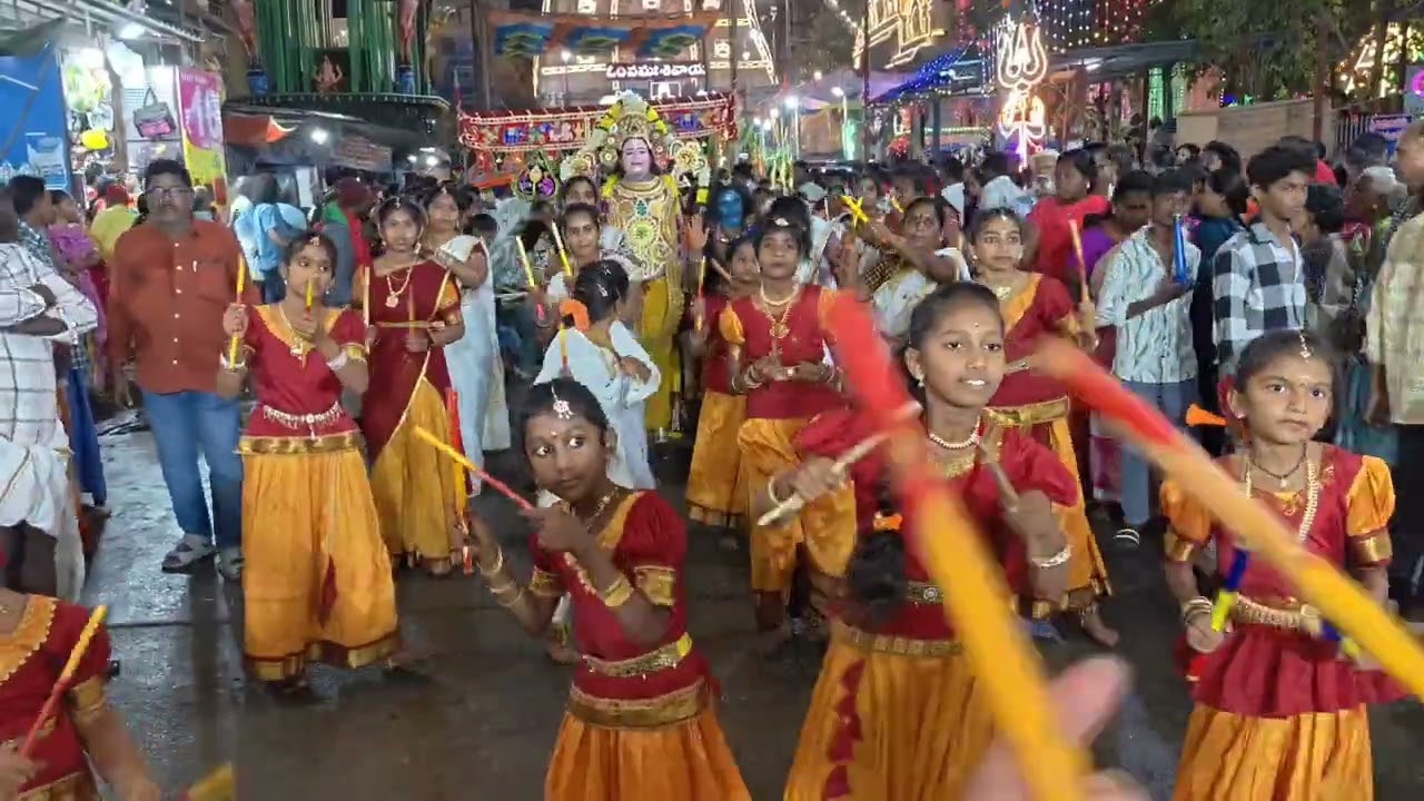 మహాశివరాత్రి మహోత్సవ భాగంగా స్వామి అమ్మవారి పల్లకి సేవ #𝗦𝗥𝗜𝗞𝗔𝗟𝗔𝗛𝗔𝗦𝗧𝗛𝗜#