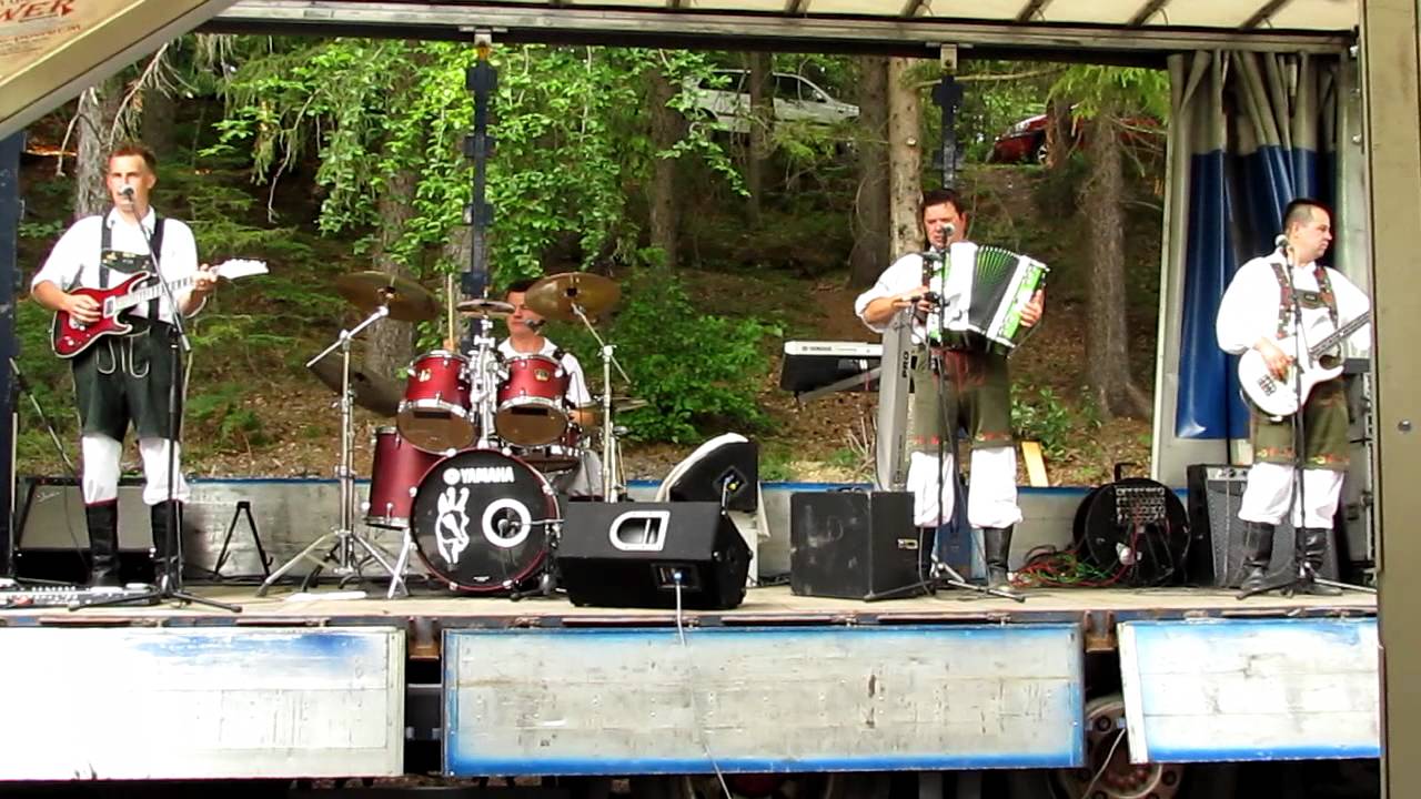 Skupina Gamsi - Ljubezen mamina (v živo)