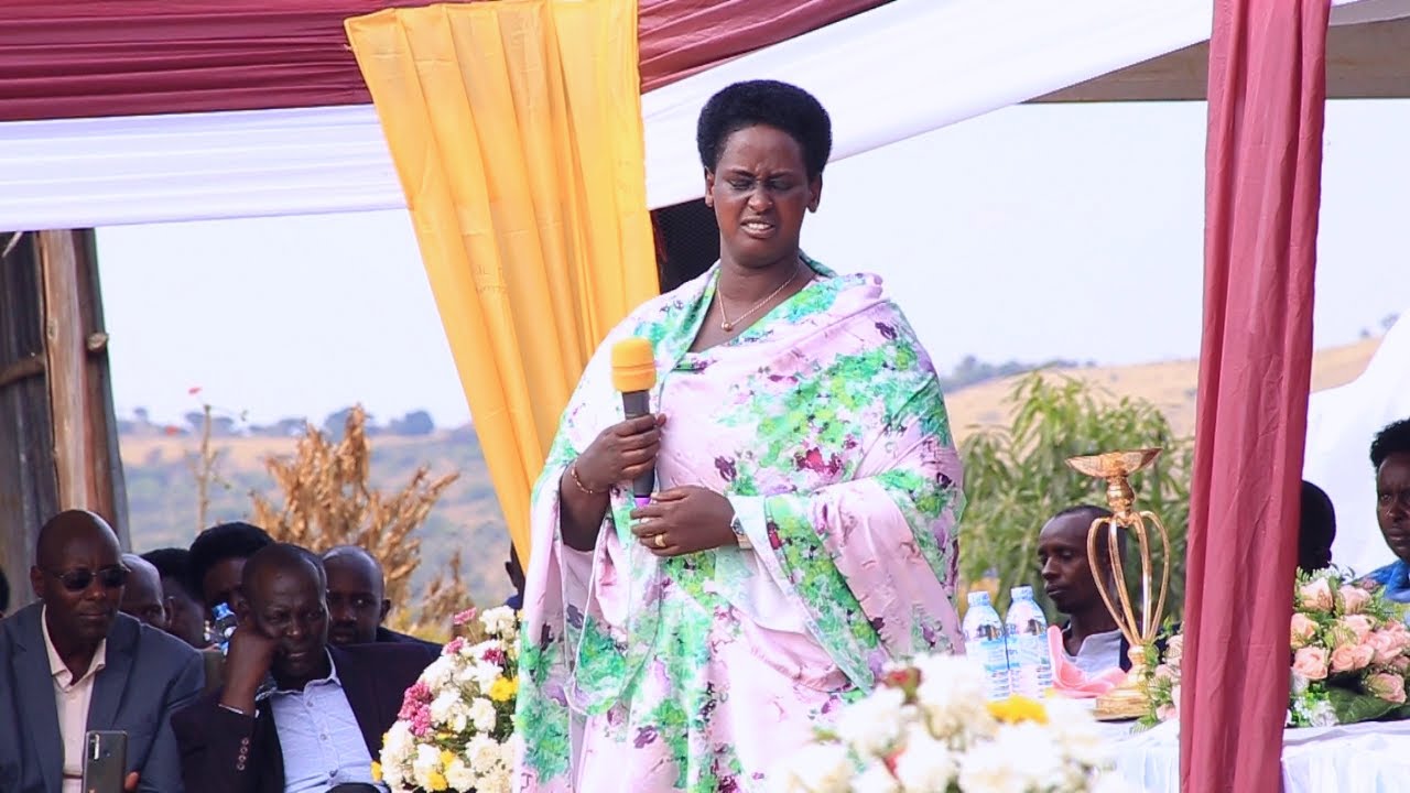 @Bahima Wedding... Everyone is Ready To See Her Crying On The Microphone: But All in Vain. See Why?