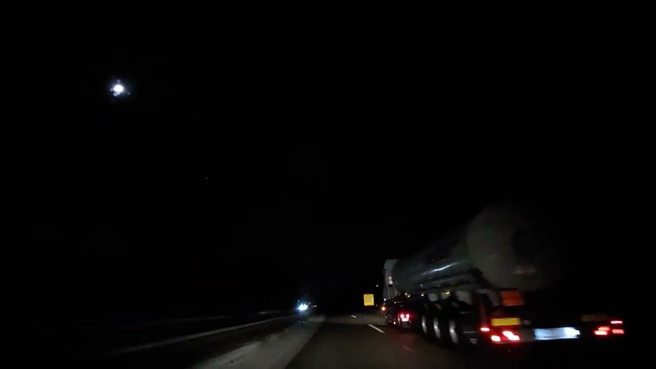 အနက်ရောင် ဧရိယာများ 4719