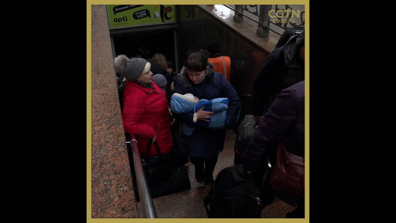 Ukrainian refugees at Lviv train station