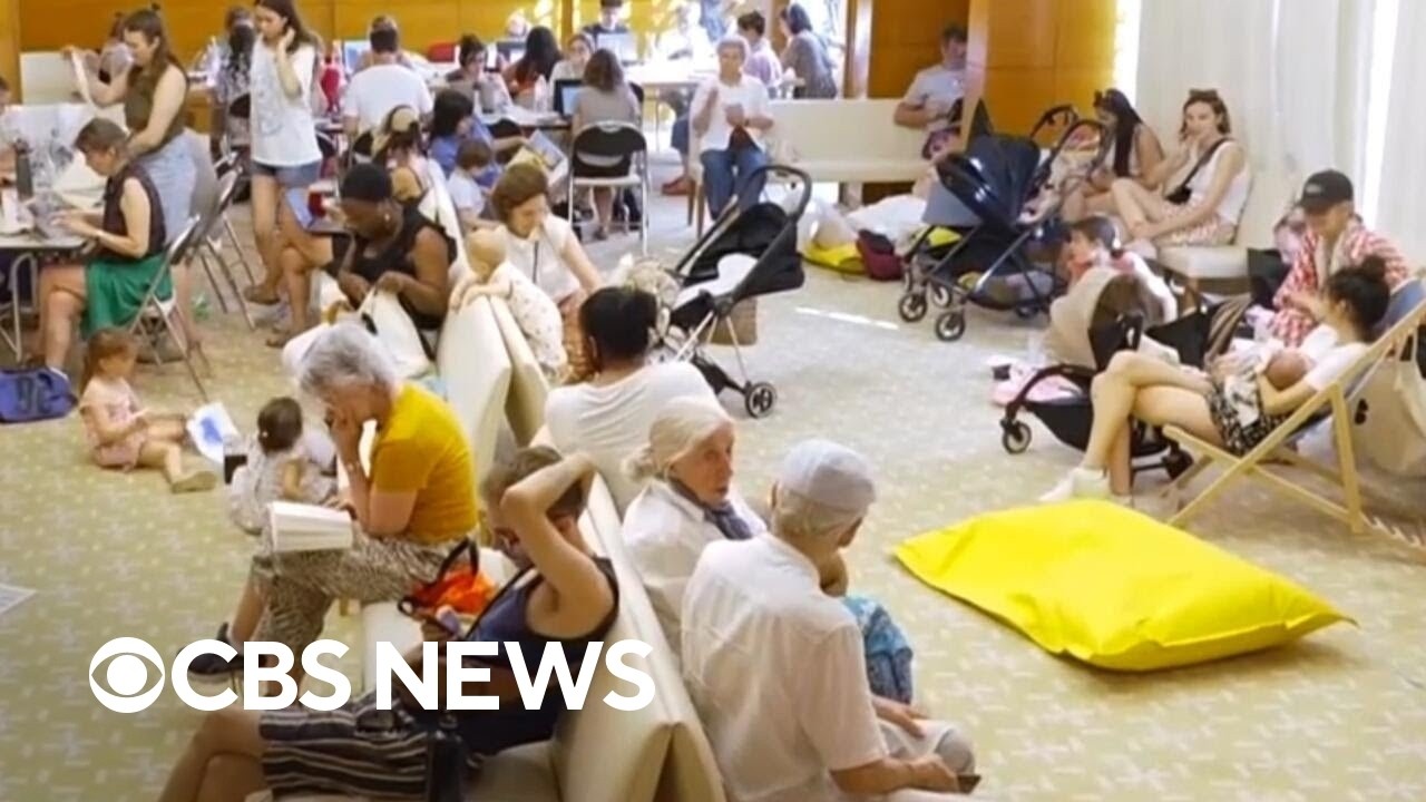 Parisians flee furnace-like heat wave by escaping to cooling centers