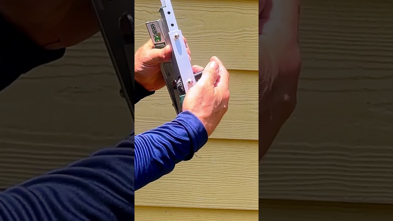 Hang Lap Siding Alone With This Awesome Hack! #sidinginstallation #gecko #diy