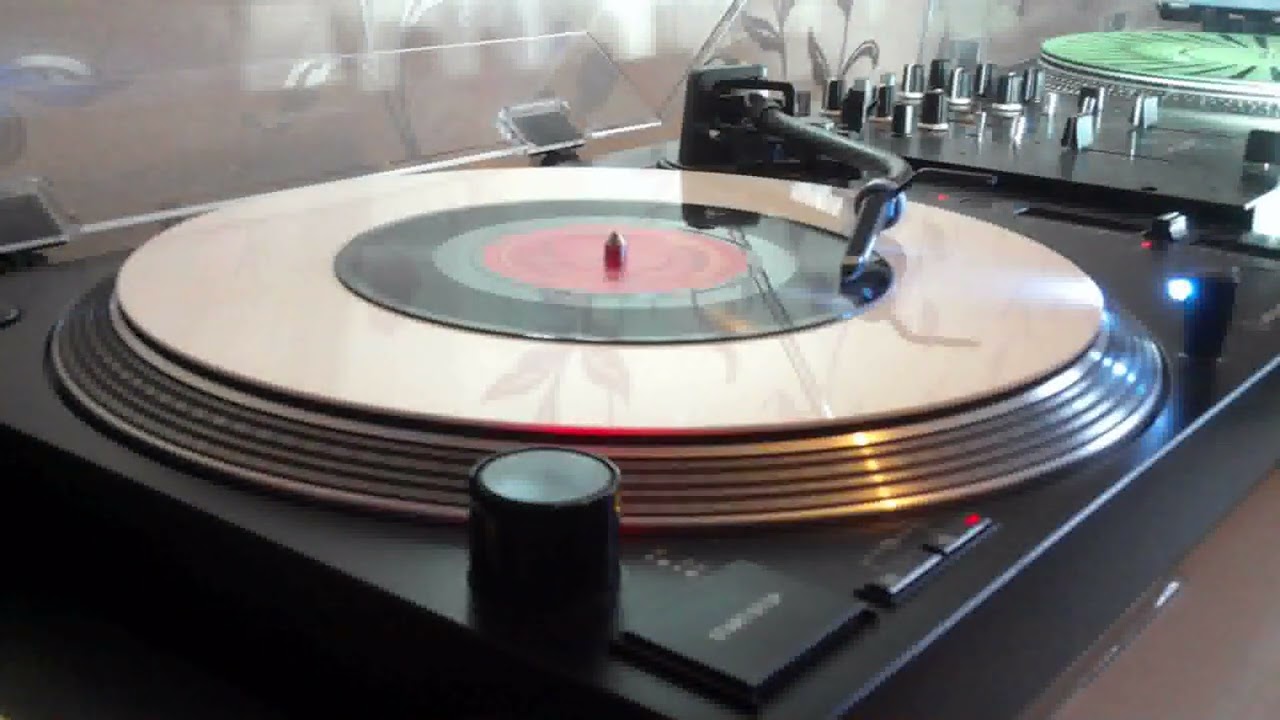 Joyce Bond - Dreaming Of A Little Island (Orbitone) {By seamoondisco}.