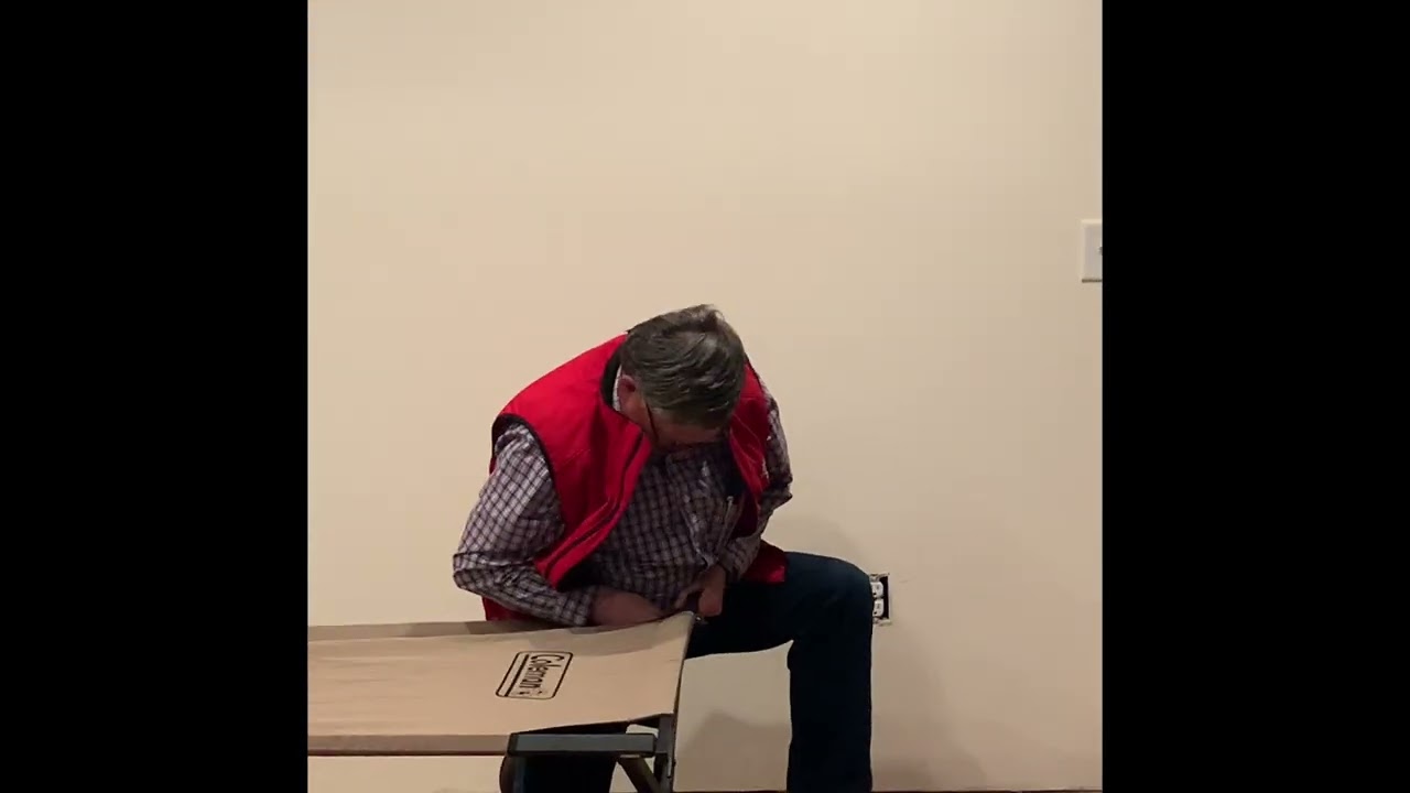 Setting up a Coleman Trailhead II Camp Cot