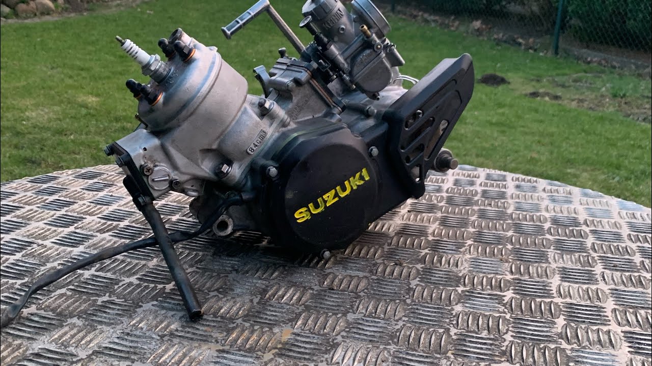 Suzuki rm 85 Top End Rebuild | Part 1