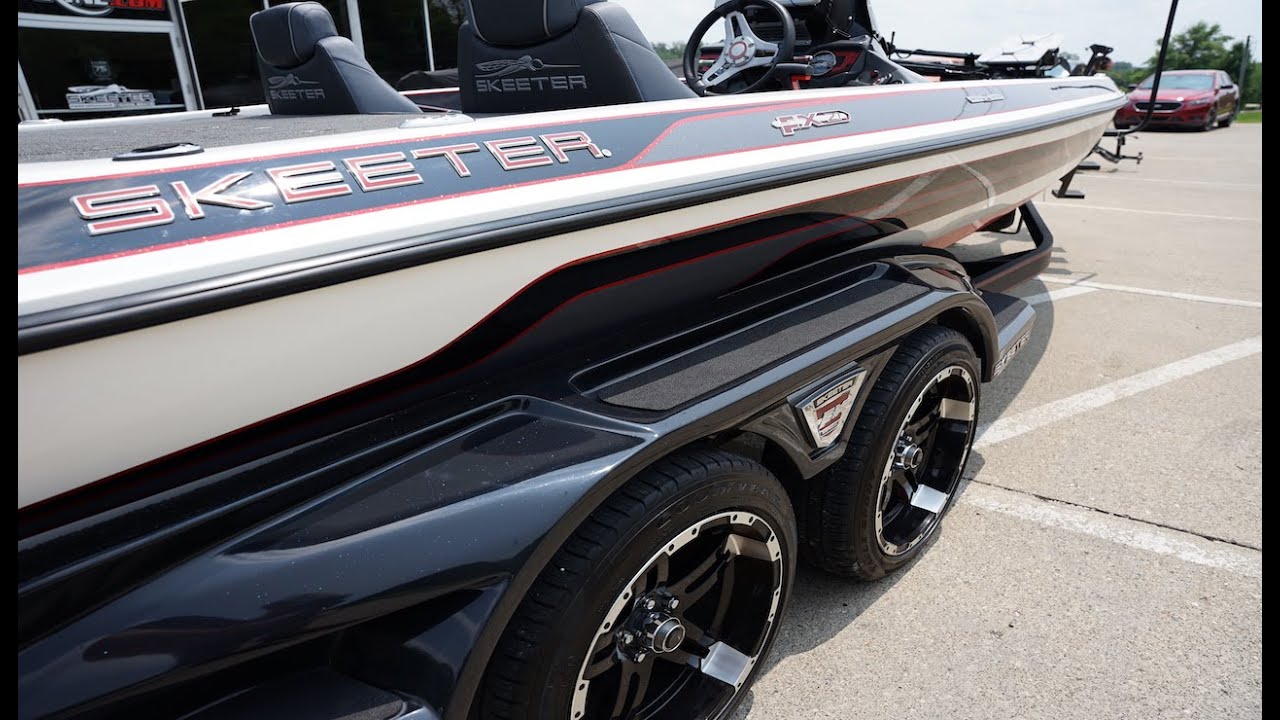 APEX PREDATOR! - Skeeter FX21 Apex Edition *IMMACULATE CONDITION*