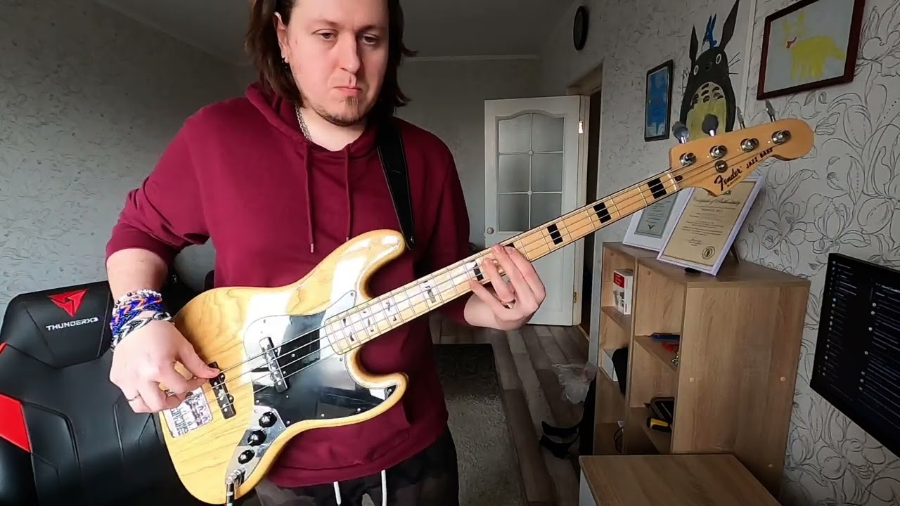 Fender American vintage 75 jazz bass