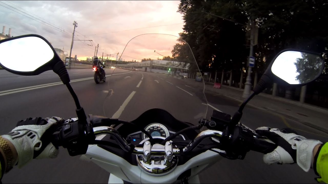 В погоне за закатом на Honda PCX 2014. Chasing the sunset in Moscow Honda PCX 2014.