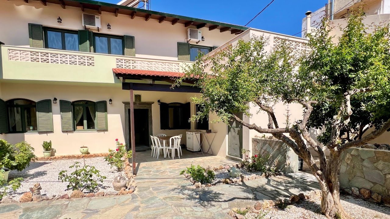 Town house with garden and terrace in central and quiet location of Neapoli - HNEA18