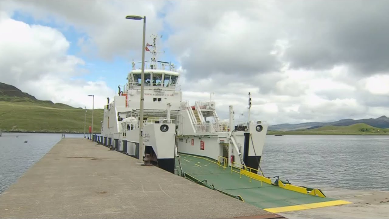 MV Hallaig en route between Sconser and Rassay