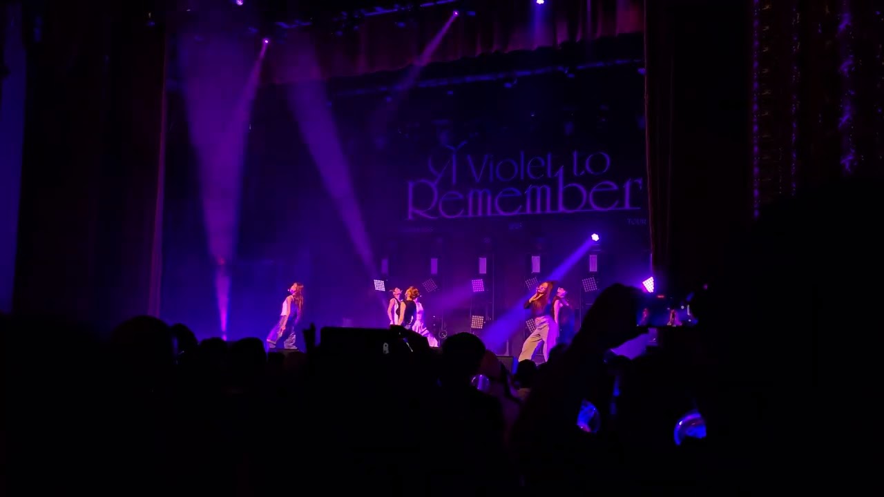 Purple Kiss - Intro: Crown, Ponzona, Pretty Psycho, and memeM Live @ Palace Theater