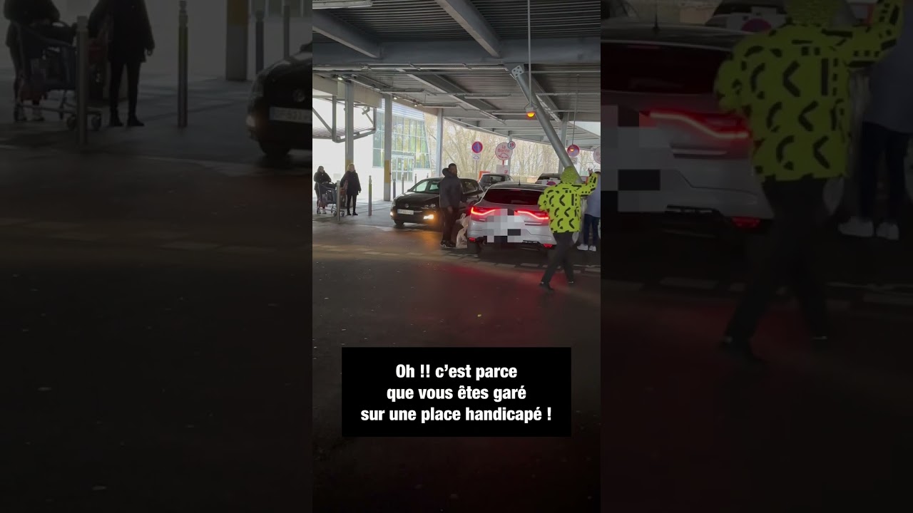 ♿️ Places handicapées 1 fois, Places handicapées 2 fois … ça va finir par rentrer  😂🤣