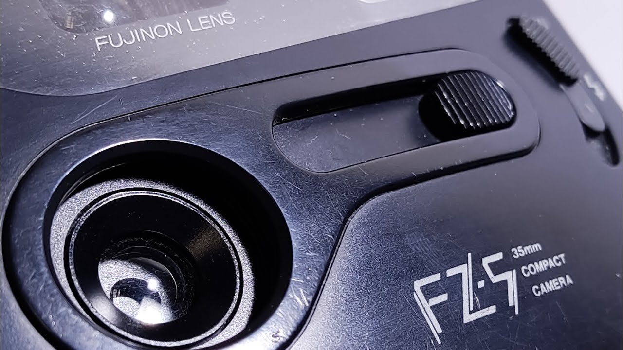 Cámara fotográfica análoga FUJIFILM FZ-S