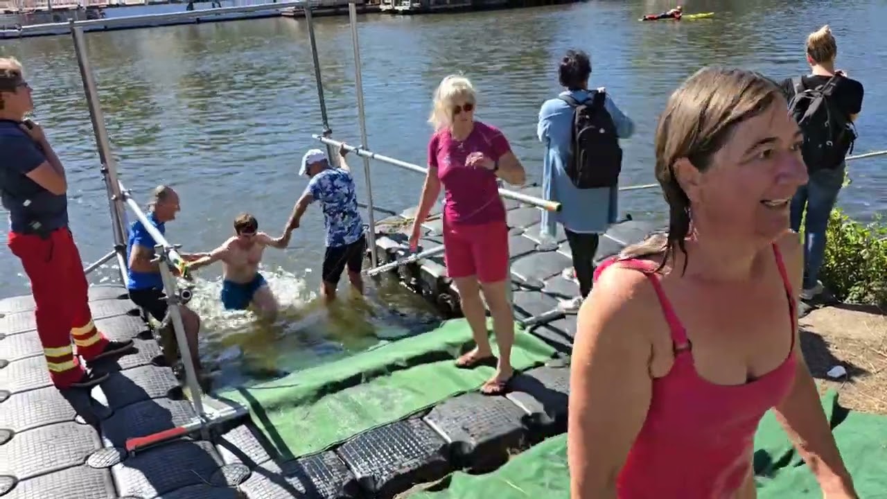 Saaleschwimmschein beim Laternenfest in Halle 2025
