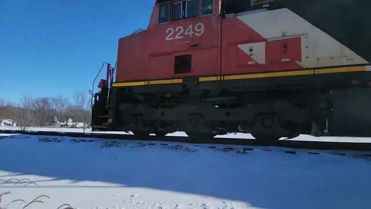 Snowfall Wrapped Up, We have Canadian National Mixed Manifest at Noon #railfanning