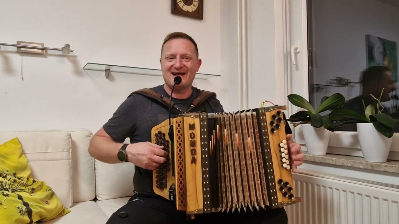 Simon Nose  - Na Dolenjskem je dekle  - SLAPOVI