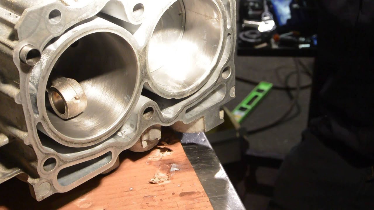 Installing pistons in 2007 Subaru Impreza at Sorenson Automotive Inc