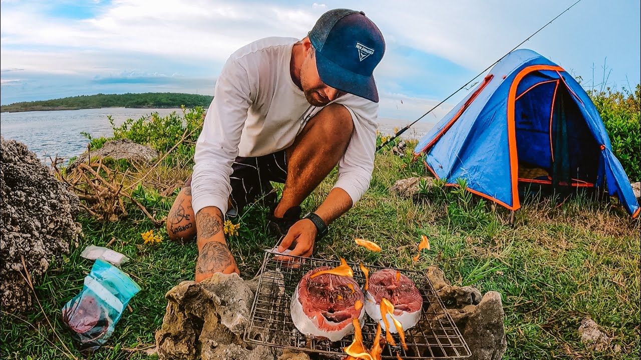 ACAMPAR A SOLAS EN UN ACANTILADO. CAZA TU COMIDA O PASA HAMBRE