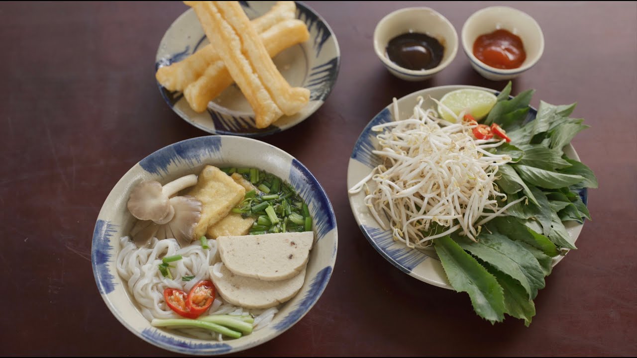 Vegetarian Pho with Tofu and Mushrooms