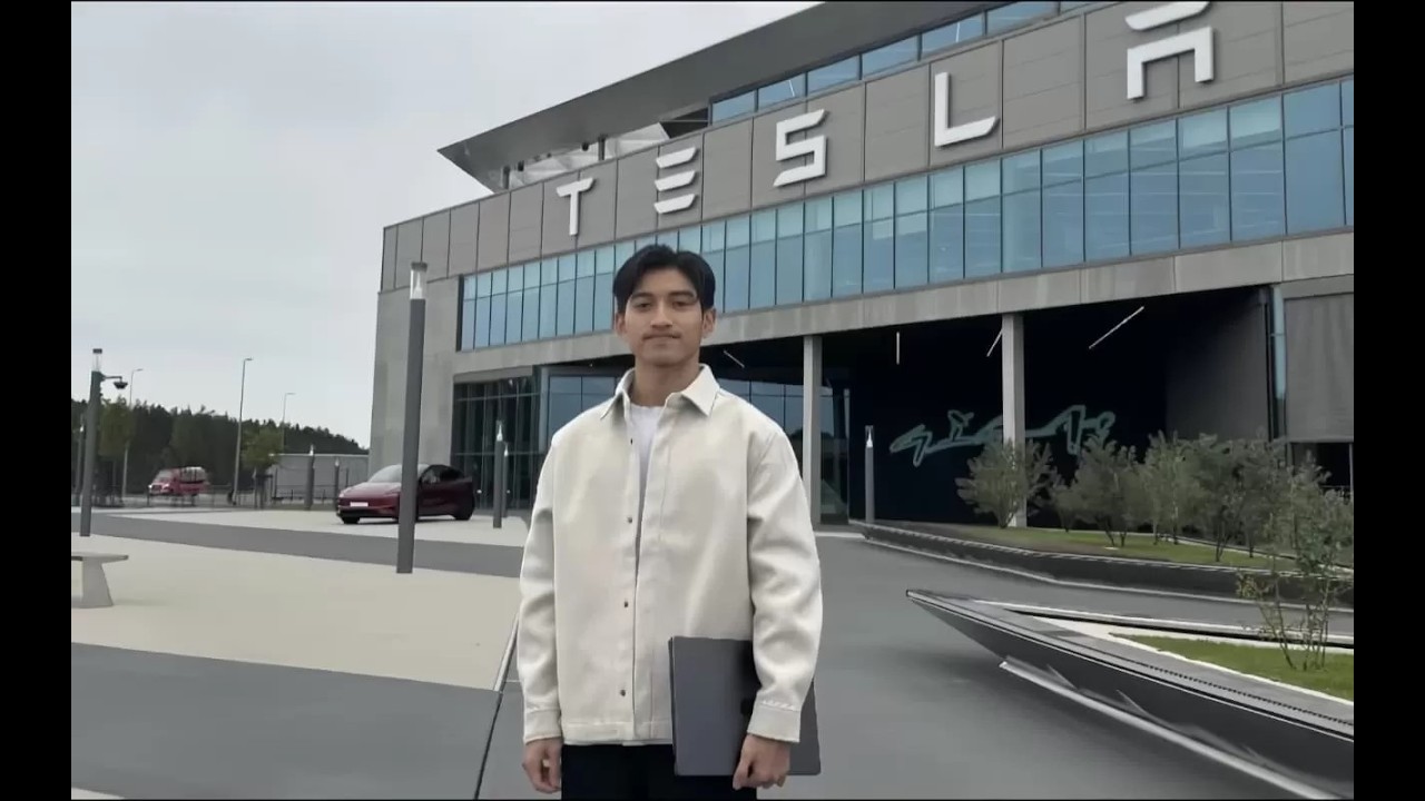 HRD TESLA Jerman, Ternyata Alumni SMAN 1 Manyar SMANEMA 2015