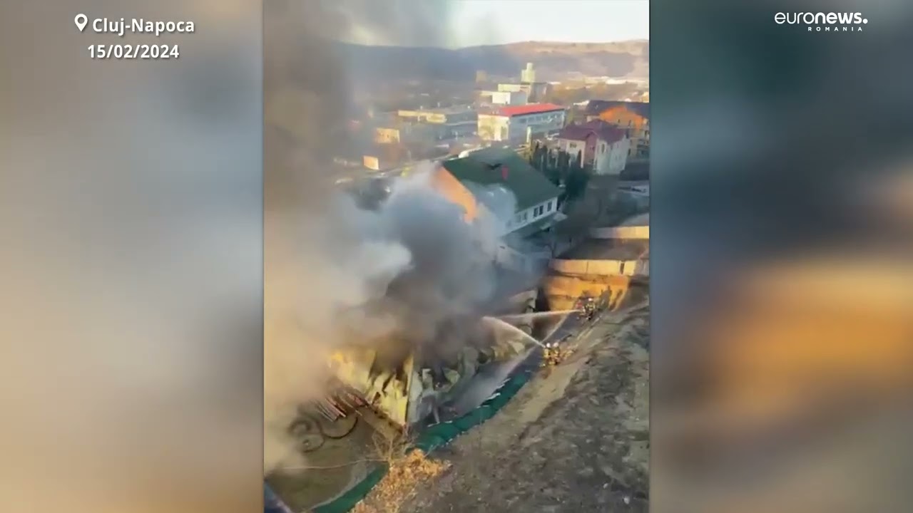 Incendiu la un depozit din Cluj-Napoca. Avertizare Ro-Alert din cauza degajărilor mari de fum