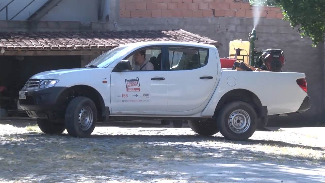 Dengue: Carro fumacê percorre áreas de maior risco em Divinópolis