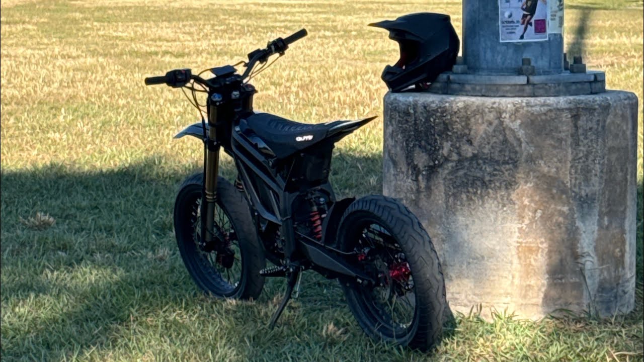 Houston Critical Mass in the Altis Sigma #altissigma #surron #ebike #explore #electricdirtbike 