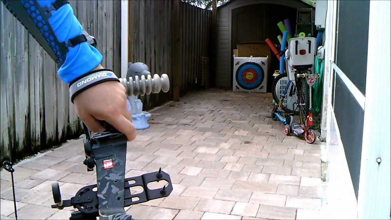 Laser Sights Mount on Recurve Bow testing at 15 yards (45 feet) - PSE Kingfisher